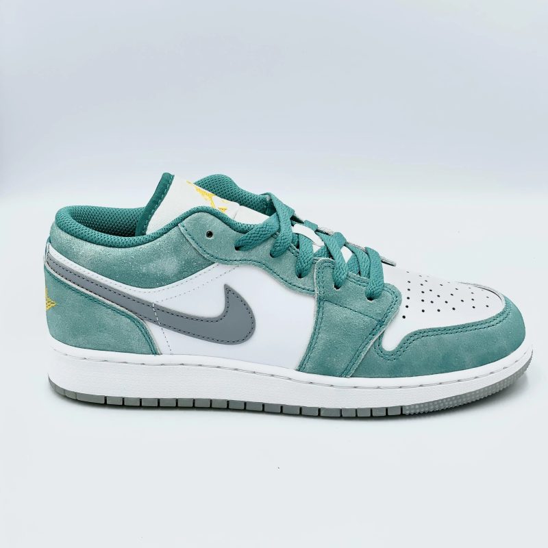 Jordan 1 Low SE New Emerald SA Sneakers 138607127