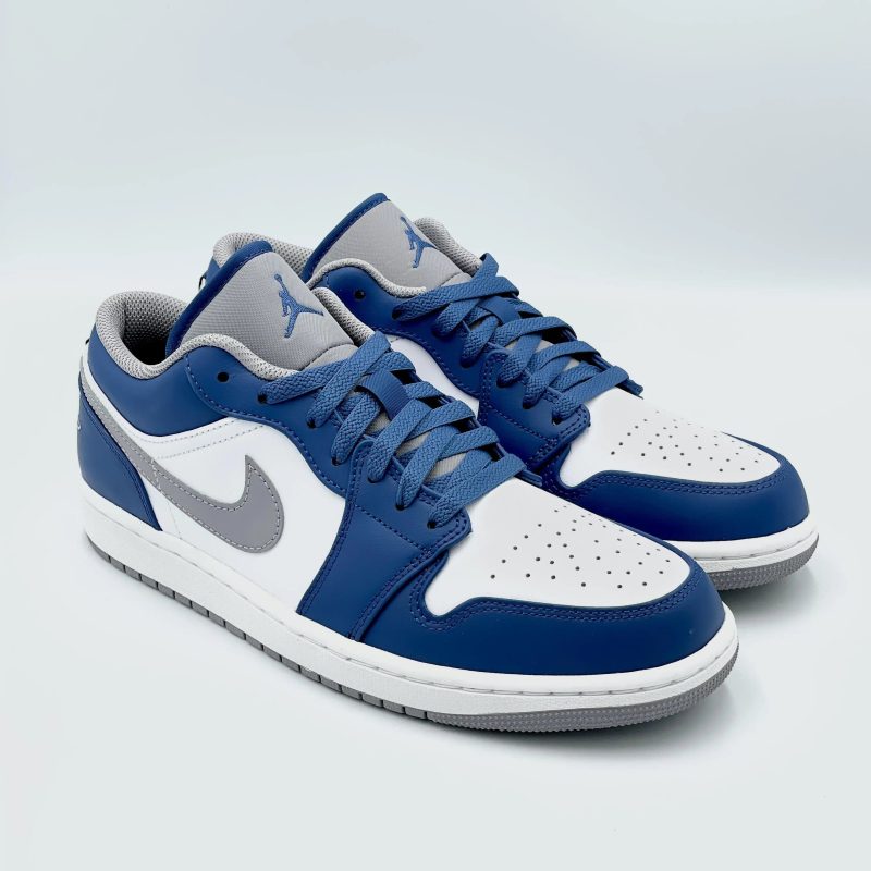 Jordan 1 Low True Blue SA Sneakers 74787373