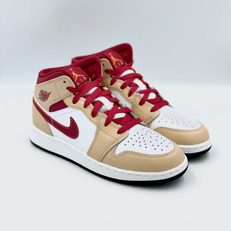 Jordan 1 Mid Beige Red GS SA Sneakers 138639438