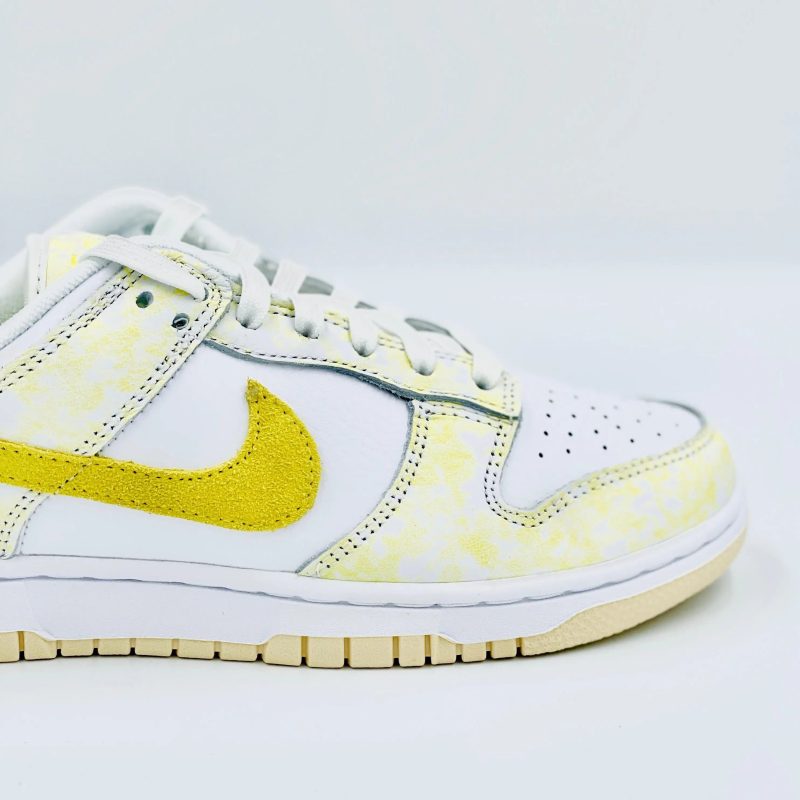 Nike Dunk Low OG Yellow Strike SA Sneakers 138637537